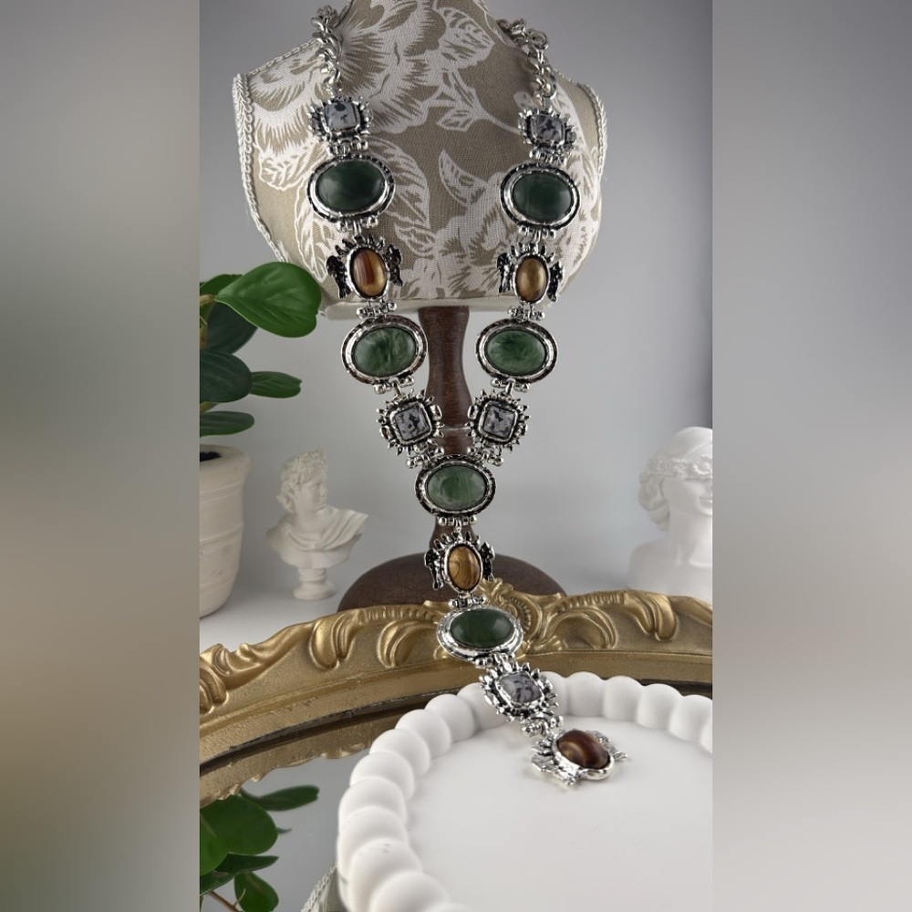 Vintage-Style Statement Necklace — Green & Amber Gem Accents - Picture 6 of 9